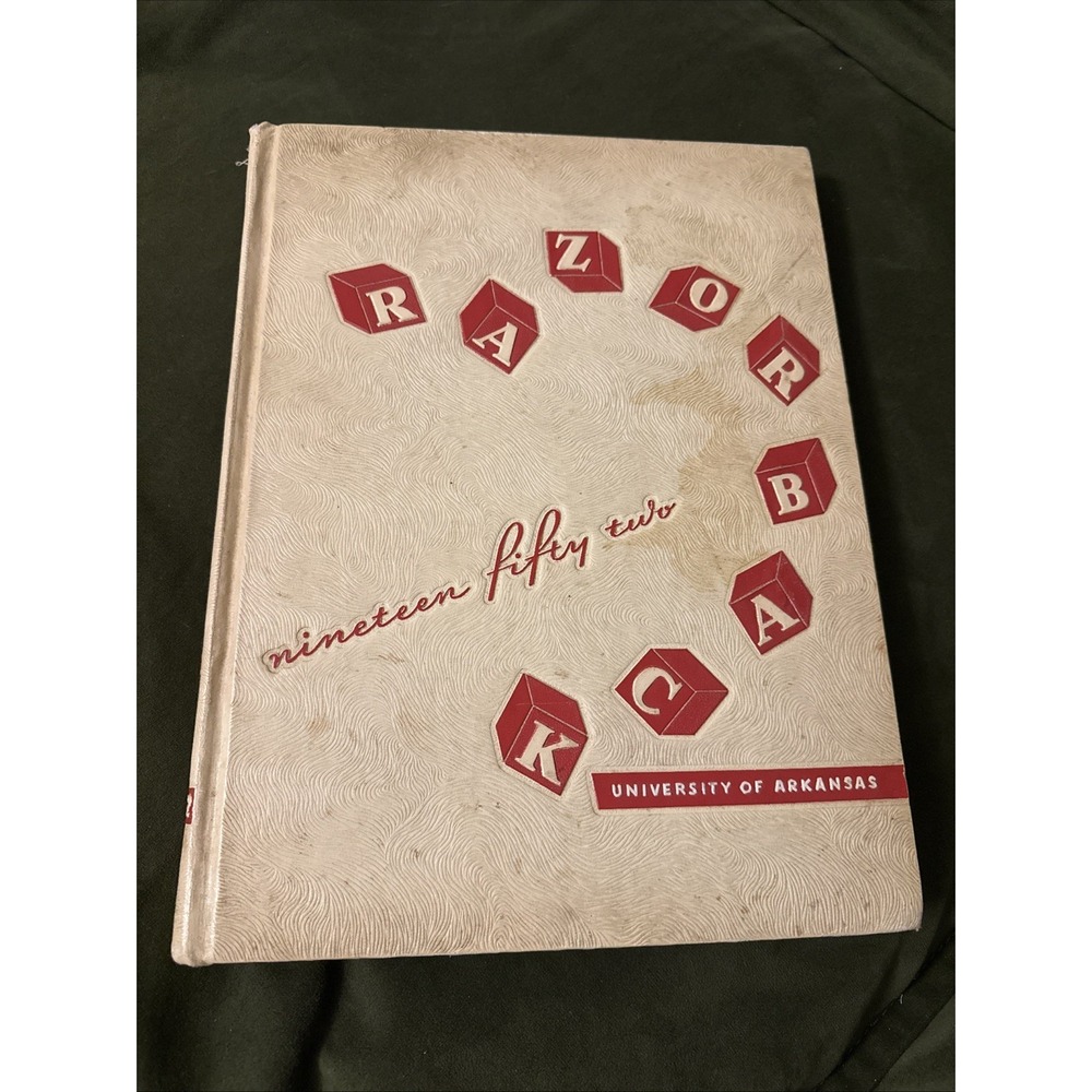 1952 RAZORBACK Yearbook - University of Arkansas - Fayetteville, AR